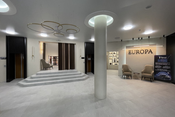 Продажа гостинично-жилого комплекса 7 678 м² в центре г. Кропивницкий